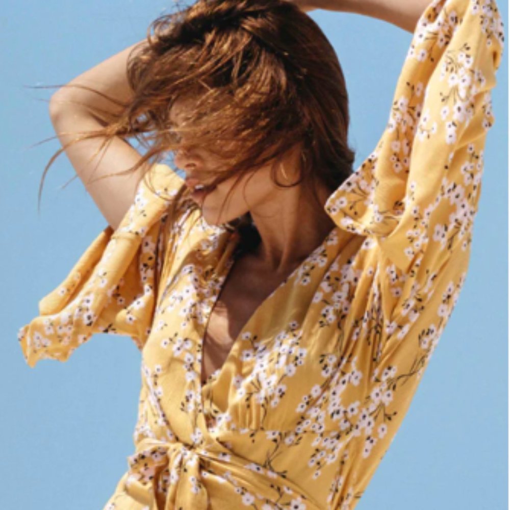 Billabong Floral Maxi Wrap Dress - Picture 3 of 13